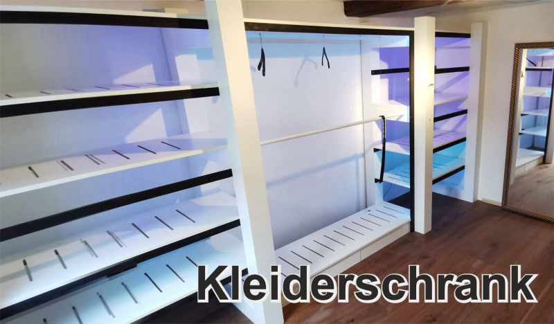 Kleiderschrank